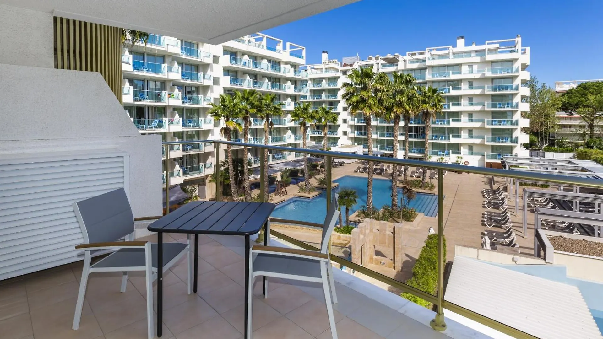 Blaumar Hotel Salou 4*,